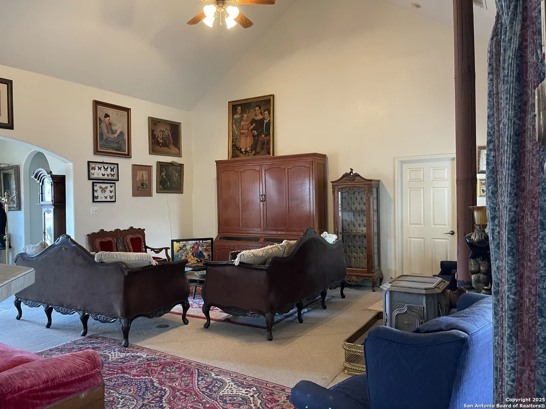 Photo of 460 Kimberly Drive