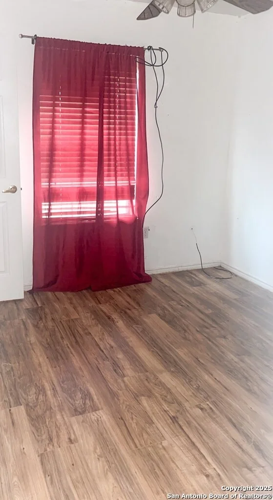 Photo of 523 N Nueces