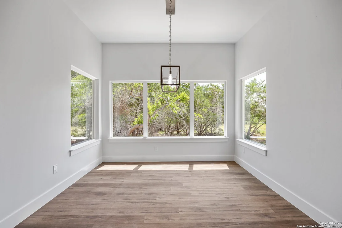 Photo of 103 N JOHN BIRD