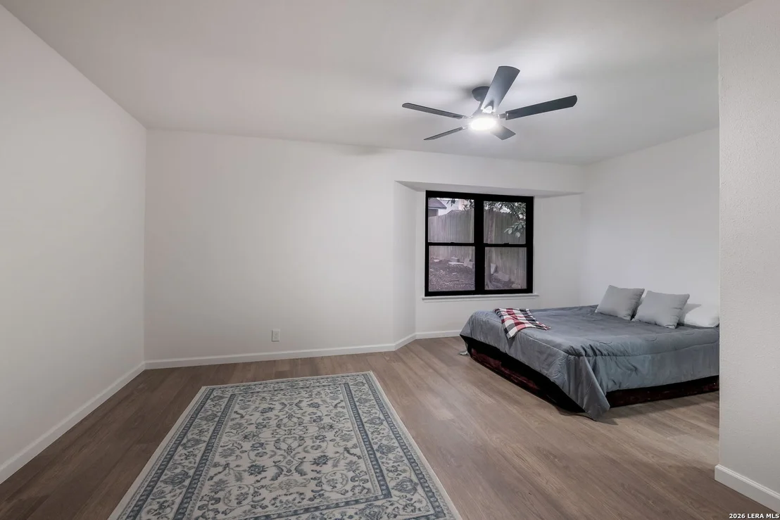 Photo of 5438 Maple Vista