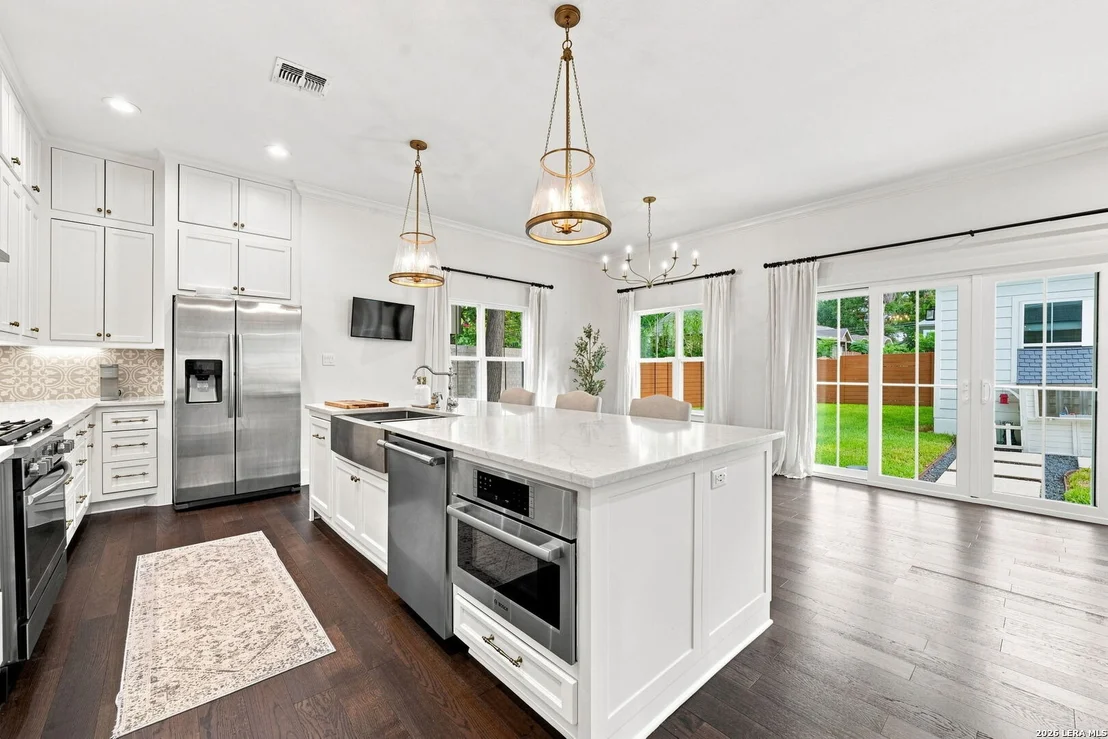 Photo of 301 OGDEN LN