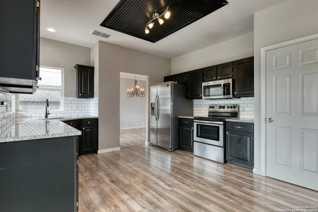 Photo of 2754 MONTEBELLO
