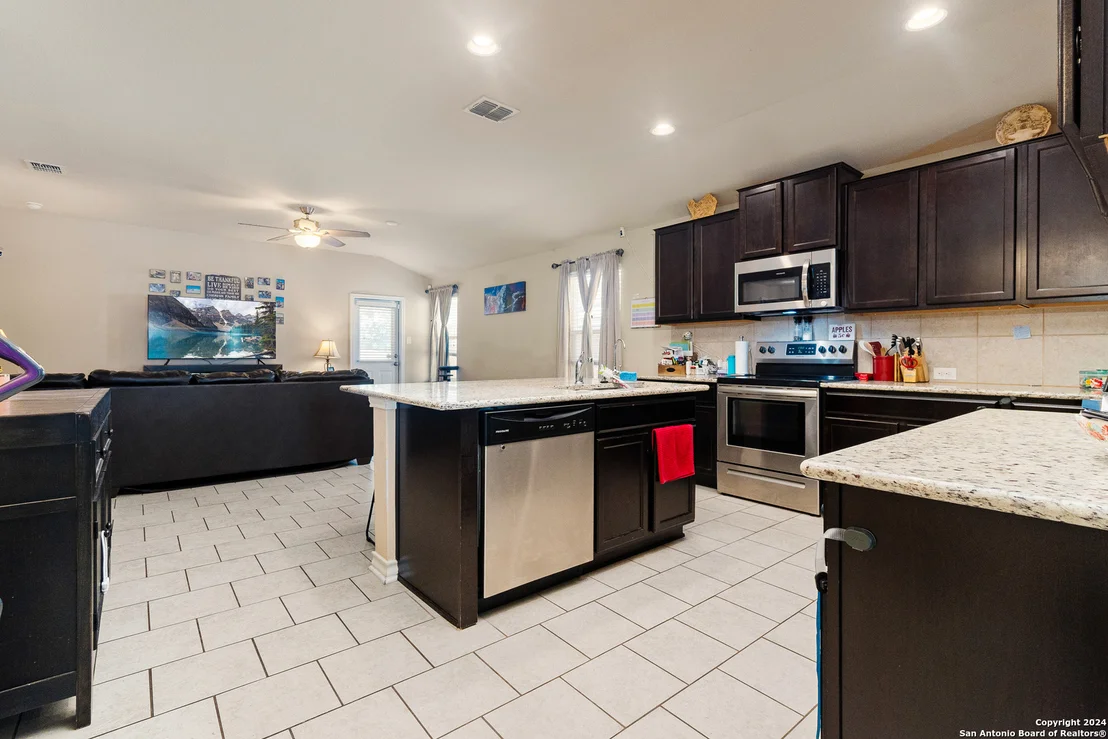 Photo of 7406 Equinox Corner
