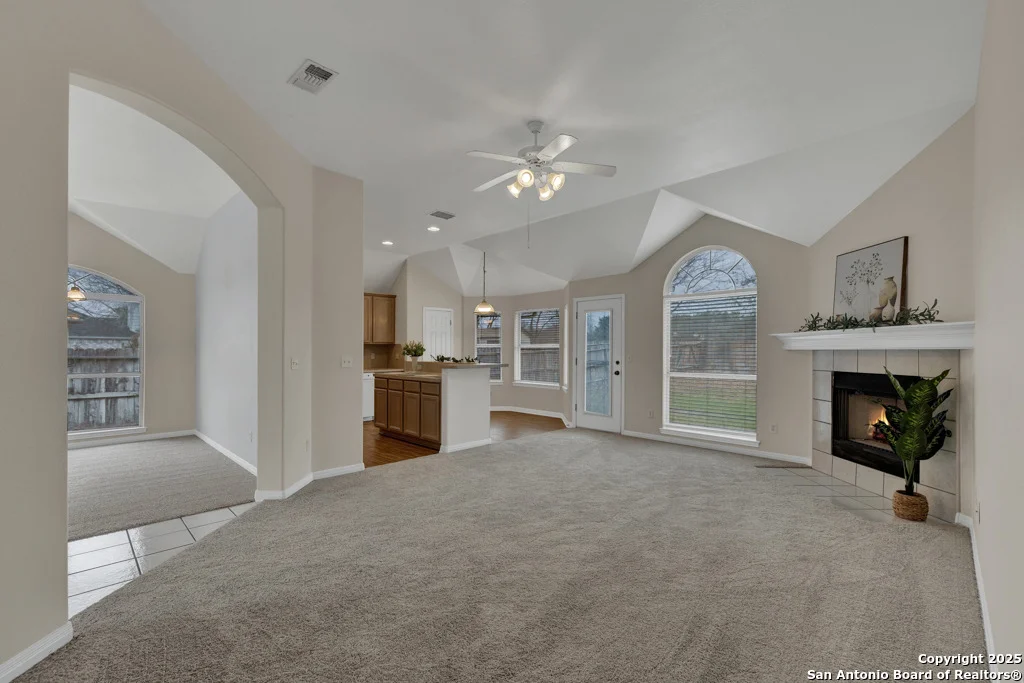 Photo of 461 WALNUT HEIGHTS BLVD