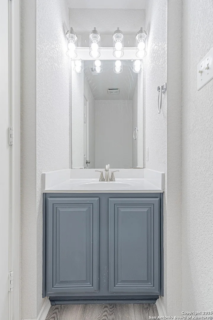 Photo of 6615 Suncliff Crst