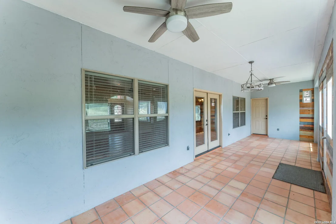 Photo of 810 MOCKINGBIRD LN