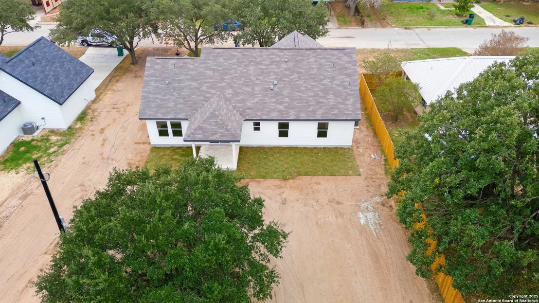 Photo of 15129 Norvell