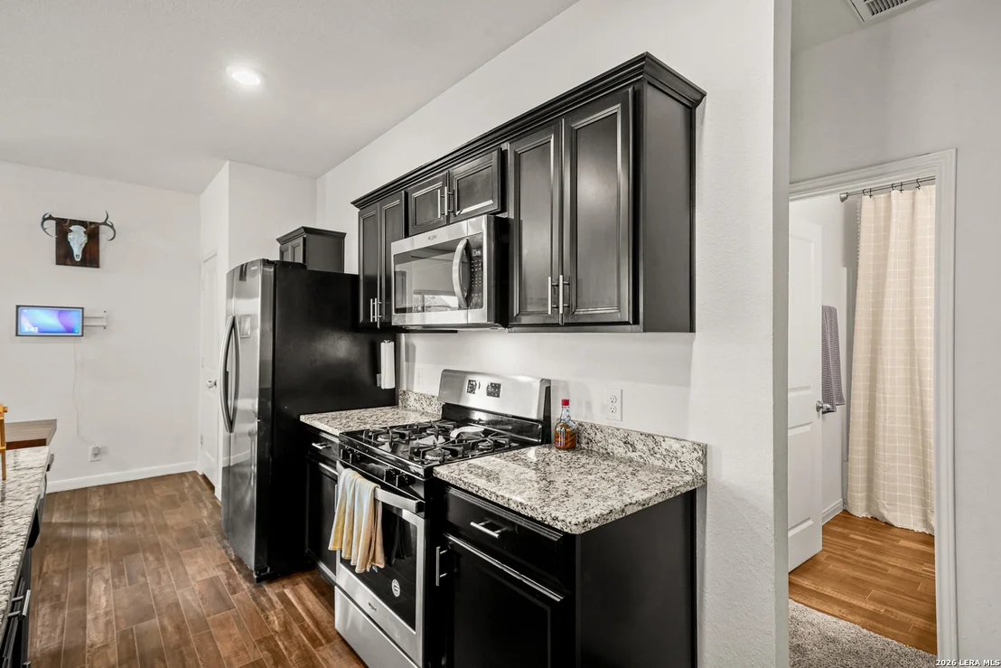 Photo of 4909 HALLIES GDN