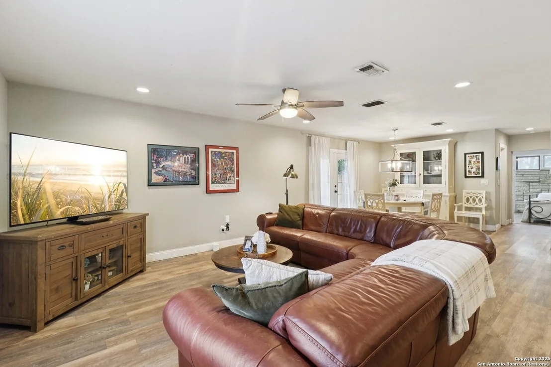 Photo of 503 Mockingbird