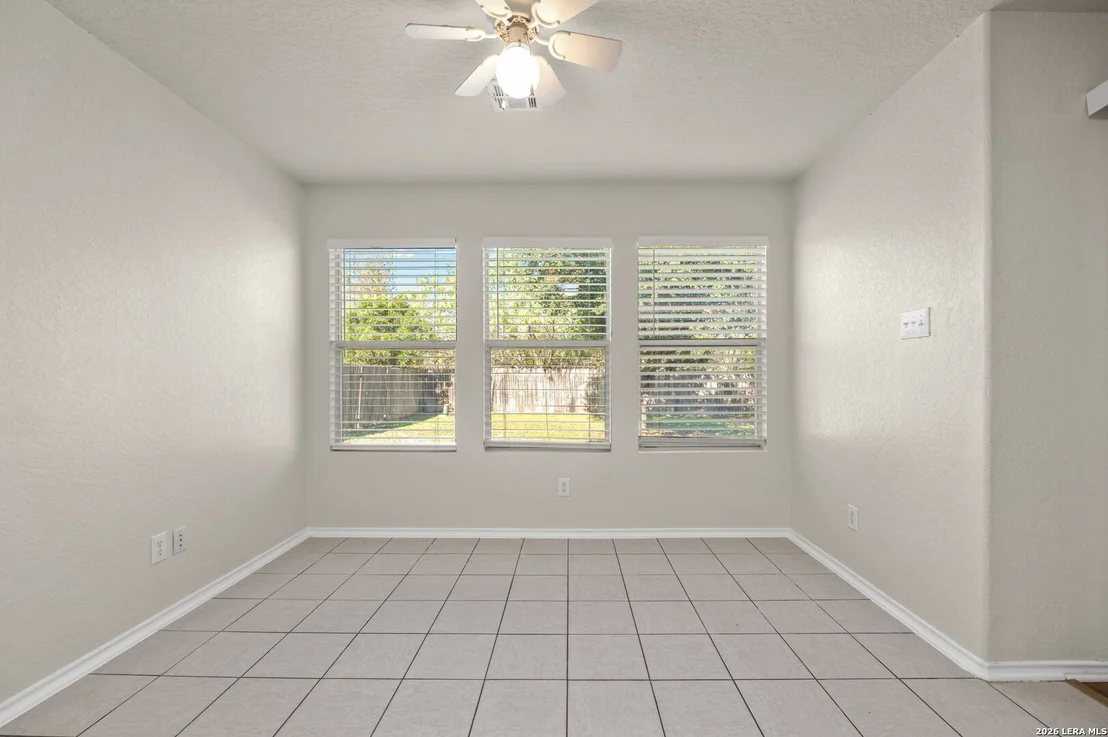 Photo of 9131 LAGUNA FLS