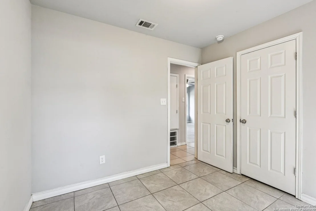 Photo of 238 Guilford FRG