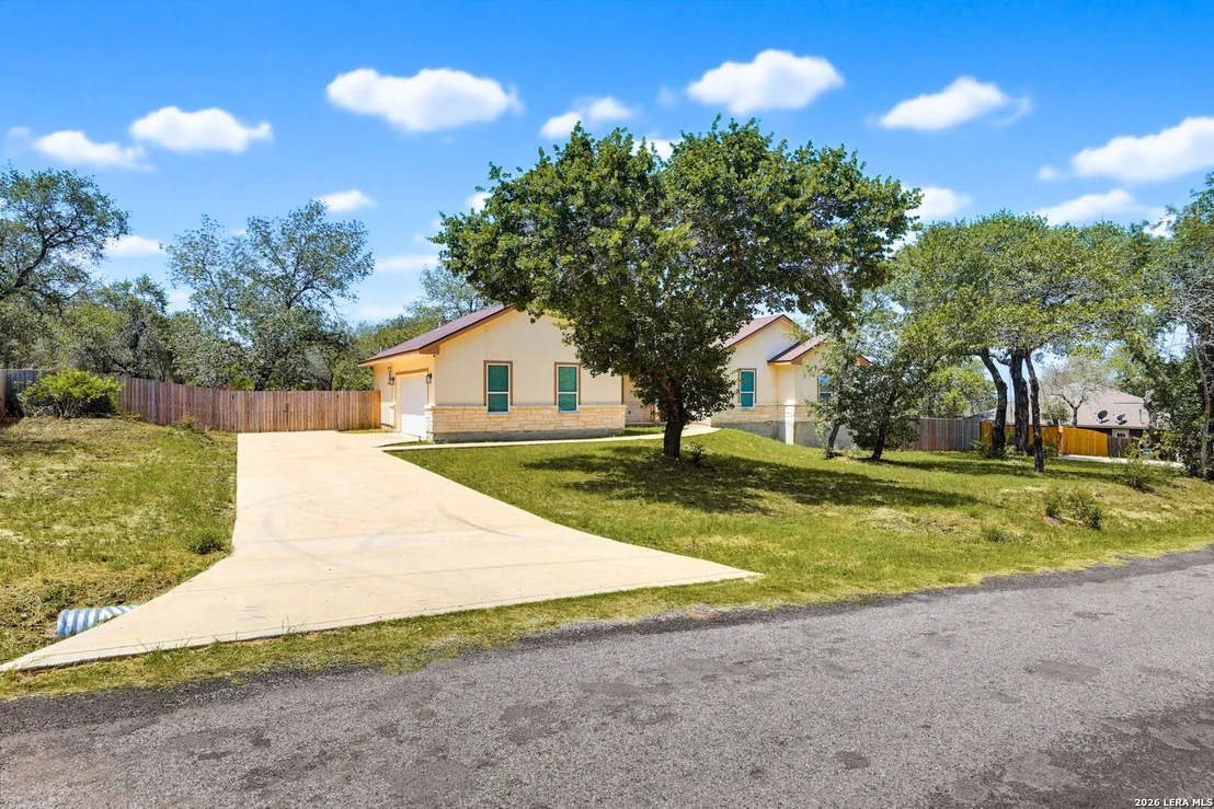 Photo of 160 Log Cabin Way
