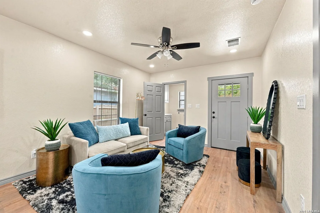 Photo of 2410 Lee Hall