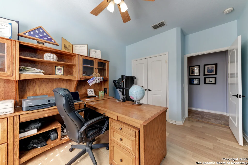 Photo of 2390 FRONTIER