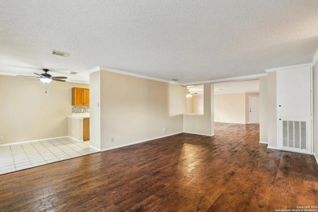 Photo of 9181 RIDGE PATH
