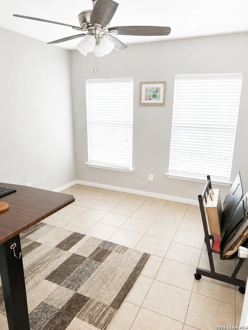 Photo of 1376 Hedgestone