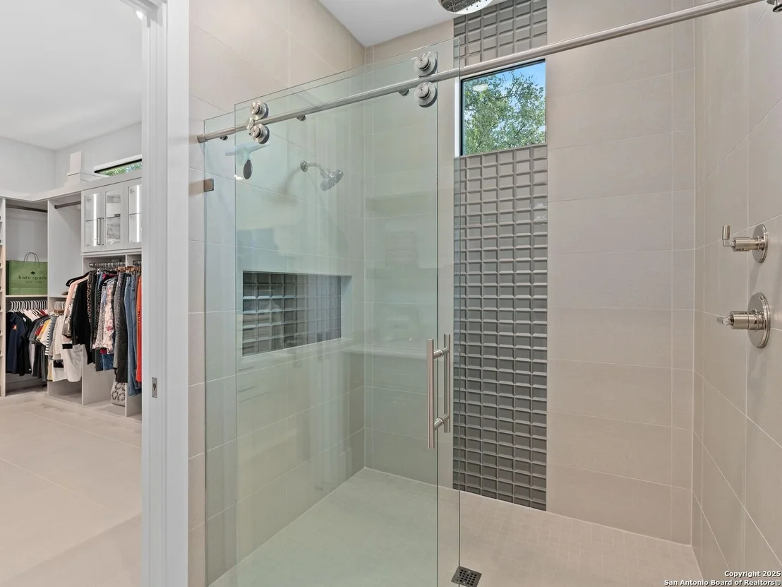 Photo of 207 River Bend