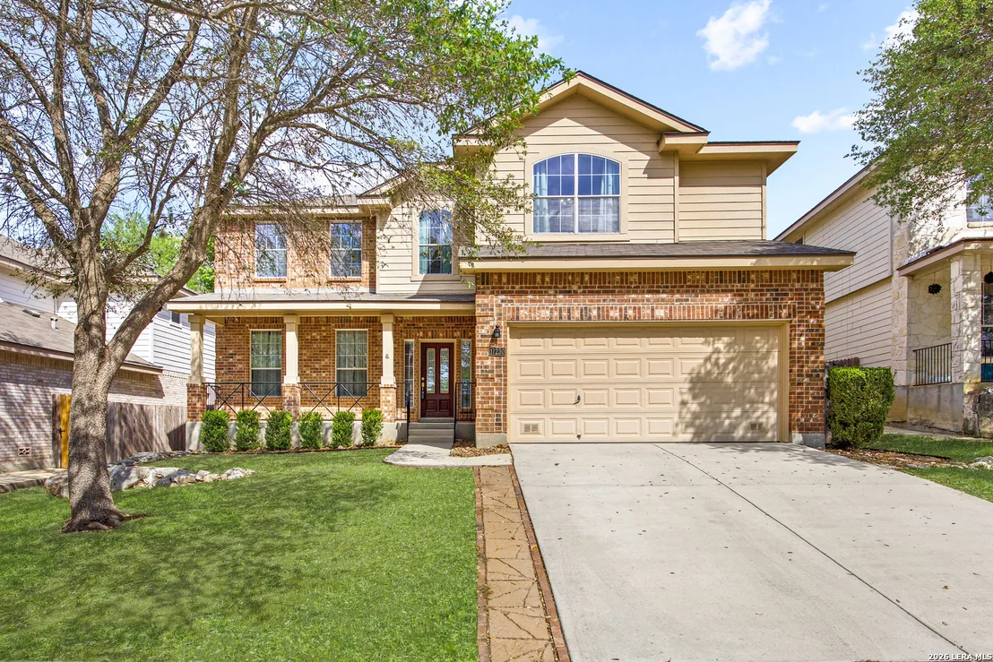 Photo of 17230 Darien Wing