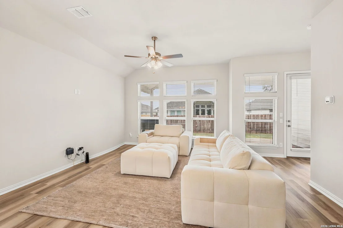 Photo of 1752 Heritage Maples