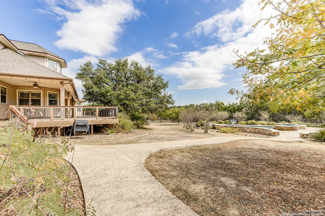 Photo of 2918 Box Canyon