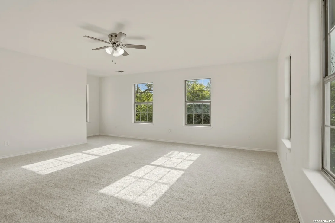 Photo of 438 CRESTHILL RD
