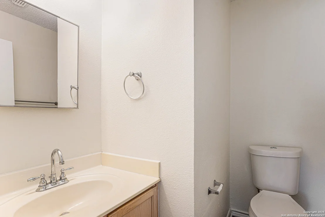 Photo of 8447 Mannington
