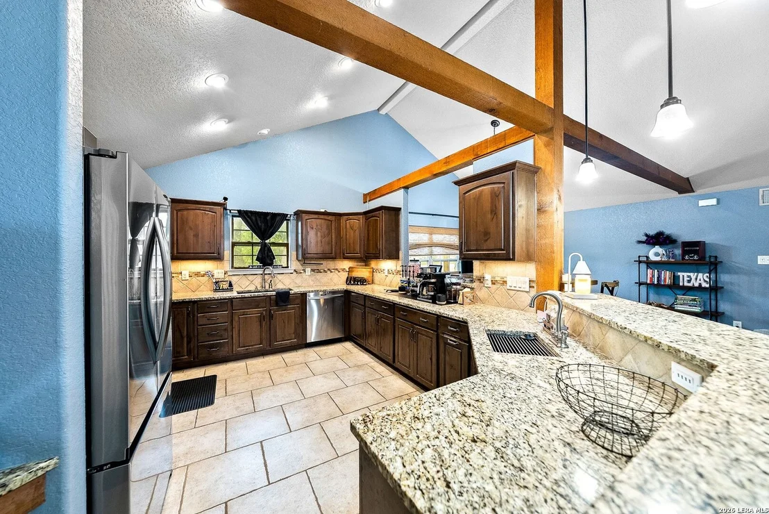 Photo of 552 Jacobs Ln