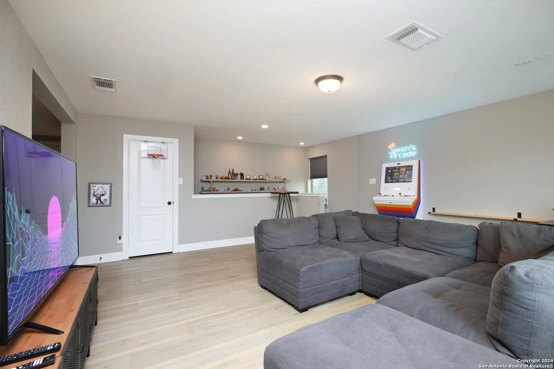 Photo of 20219 HILLBROOK PARK