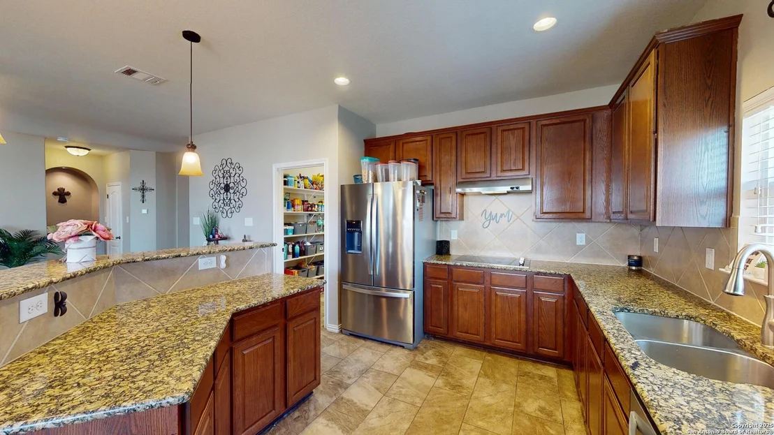 Photo of 522 Baltustrol
