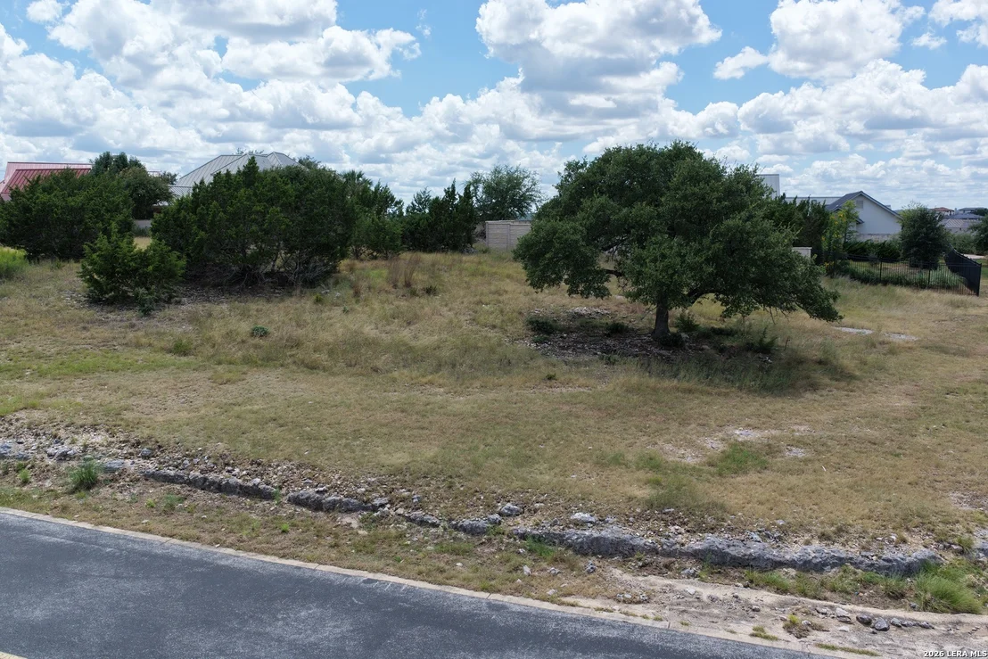 Photo of 533 HANNAH LN