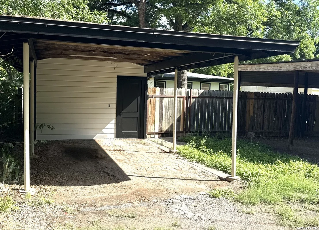 Photo of 841 Laurel St
