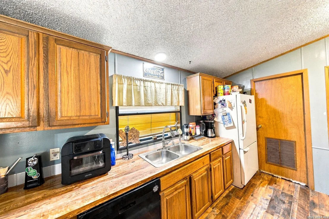 Photo of 103 Bob White Dr