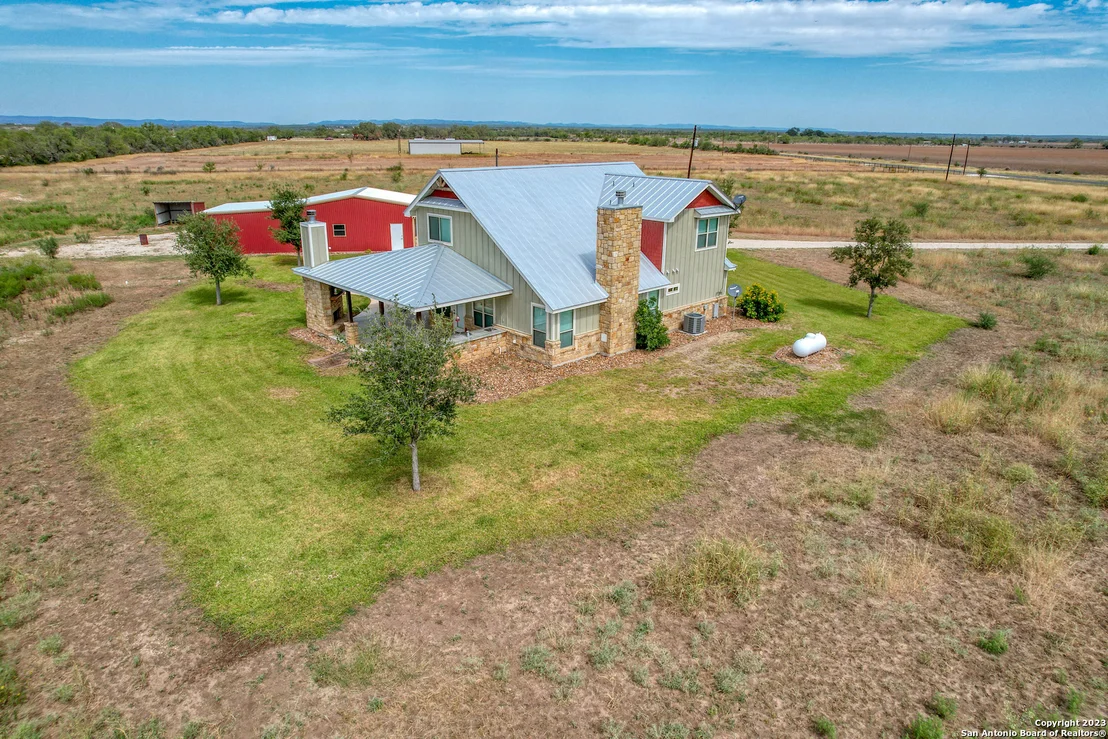 Photo of 2371 N Ranch Road 187