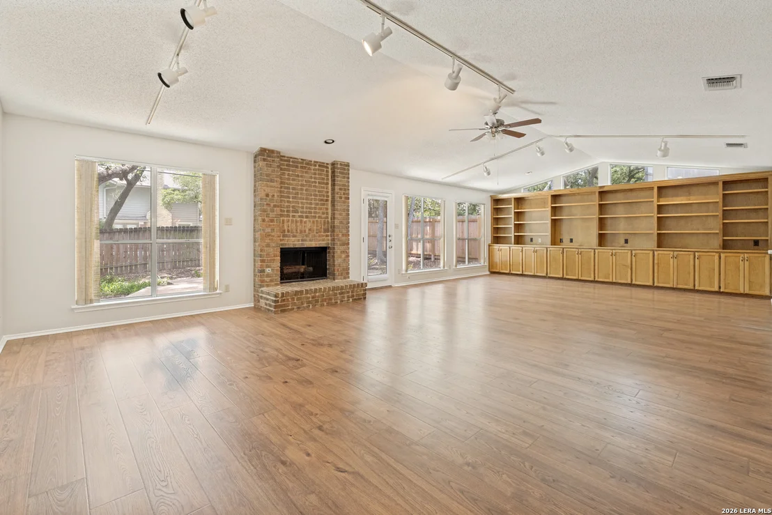 Photo of 13706 Oak Pebble