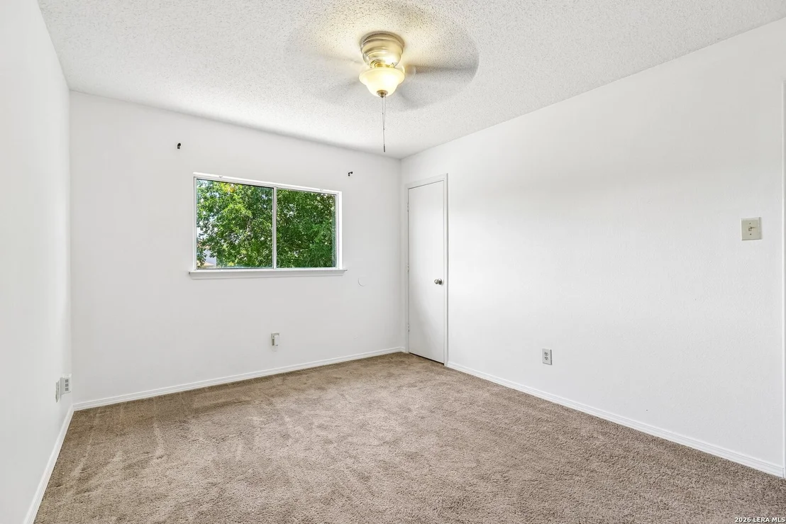Photo of 10132 SUNSET PL
