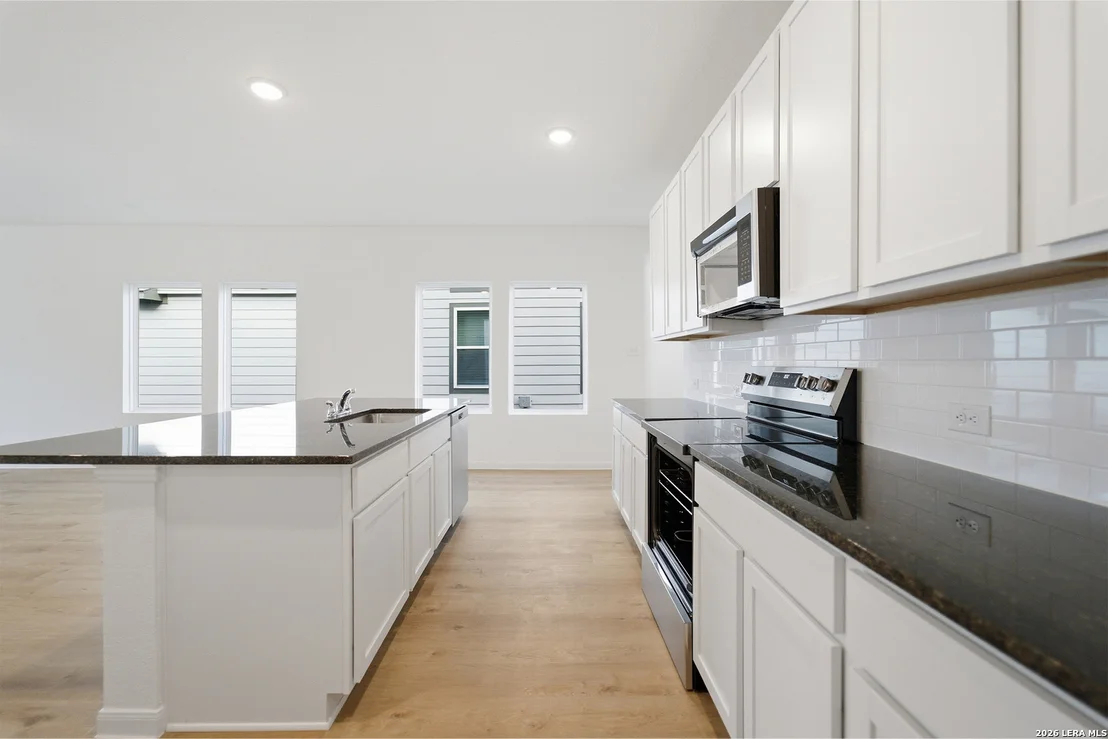 Photo of 11154 HOLLINGER CIR