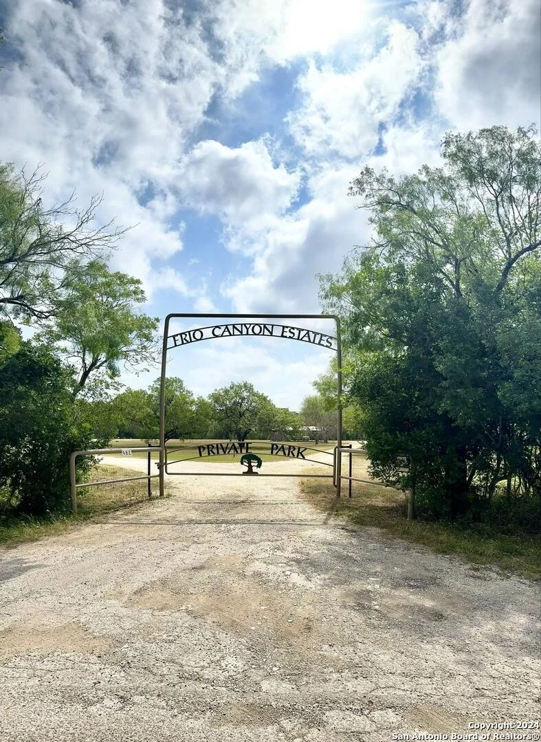 Photo of 29 LONESOME DOVE