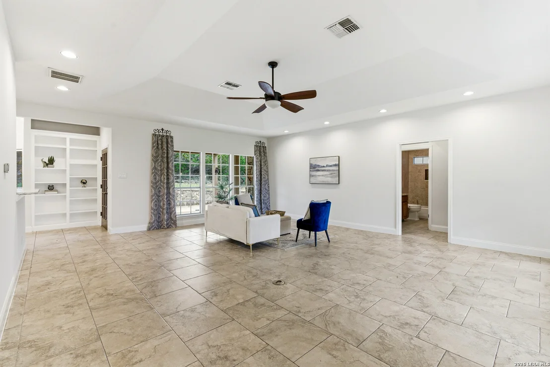 Photo of 180 Saur Rd