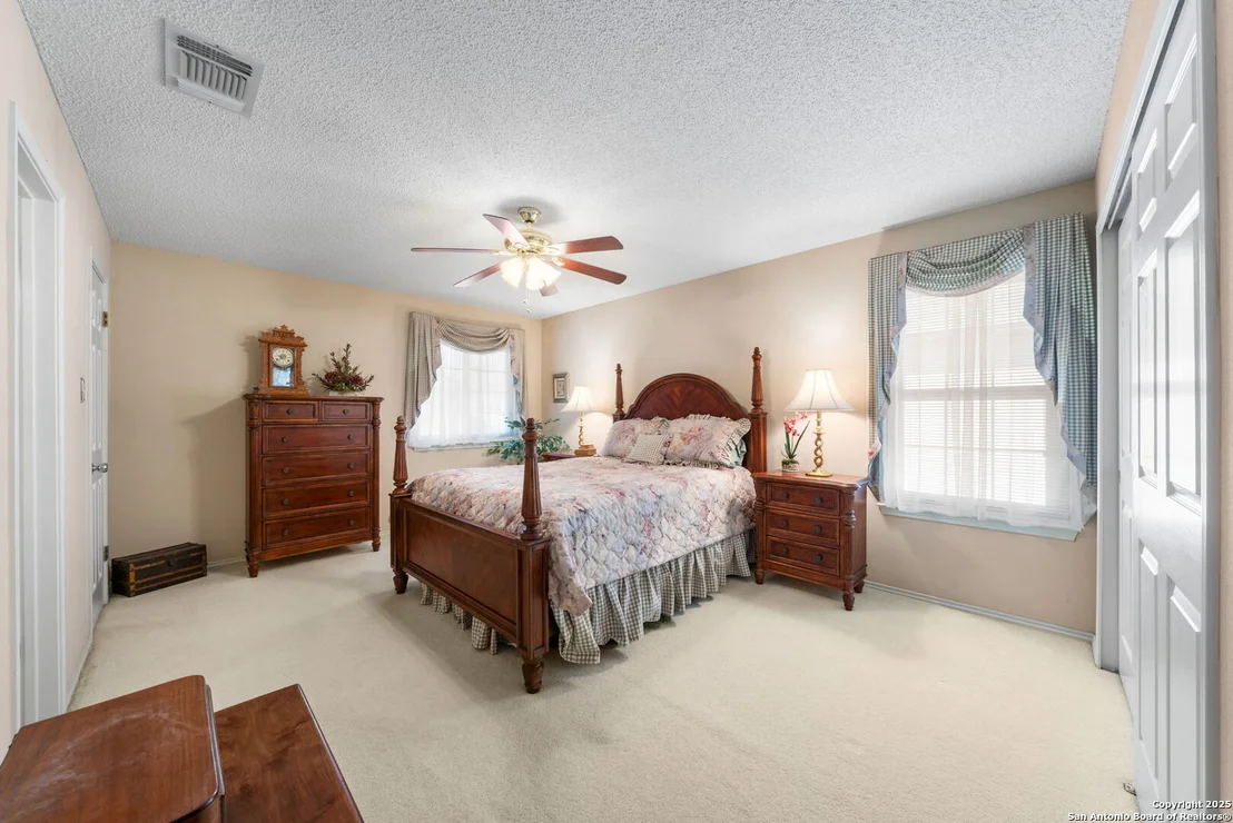 Photo of 14927 ROYAL ORBIT