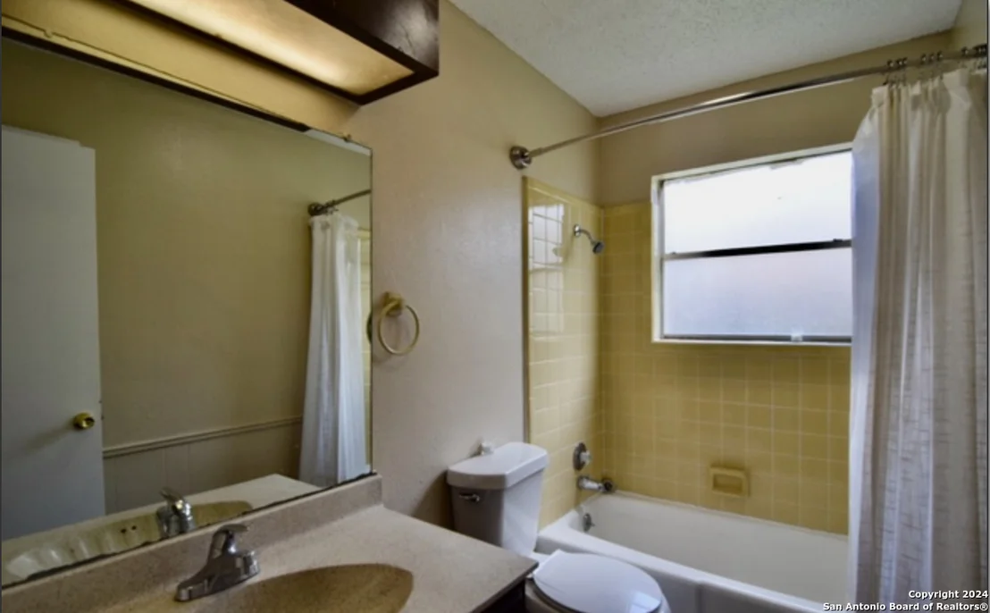 Photo of 7418 MEADOW HL