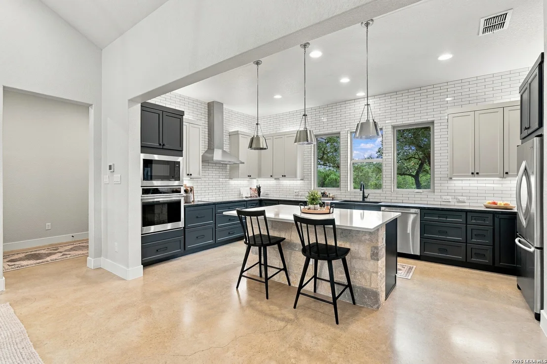 Photo of 31131 WINDMILL LN