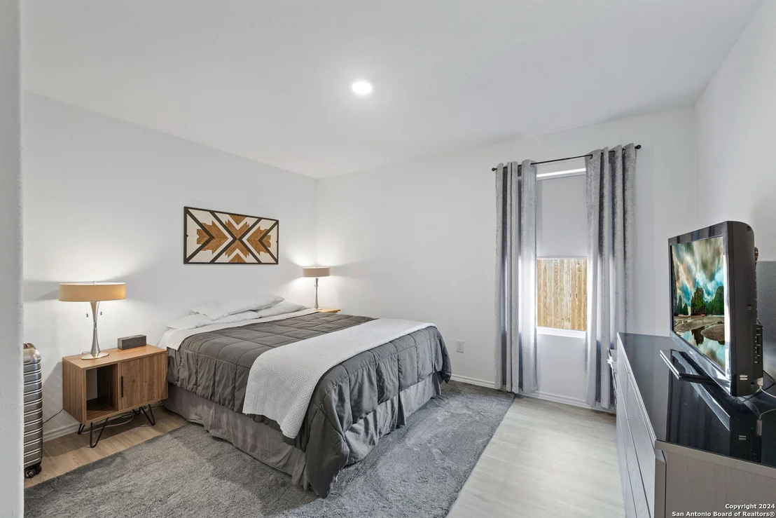 Photo of 5715 Mountain Point