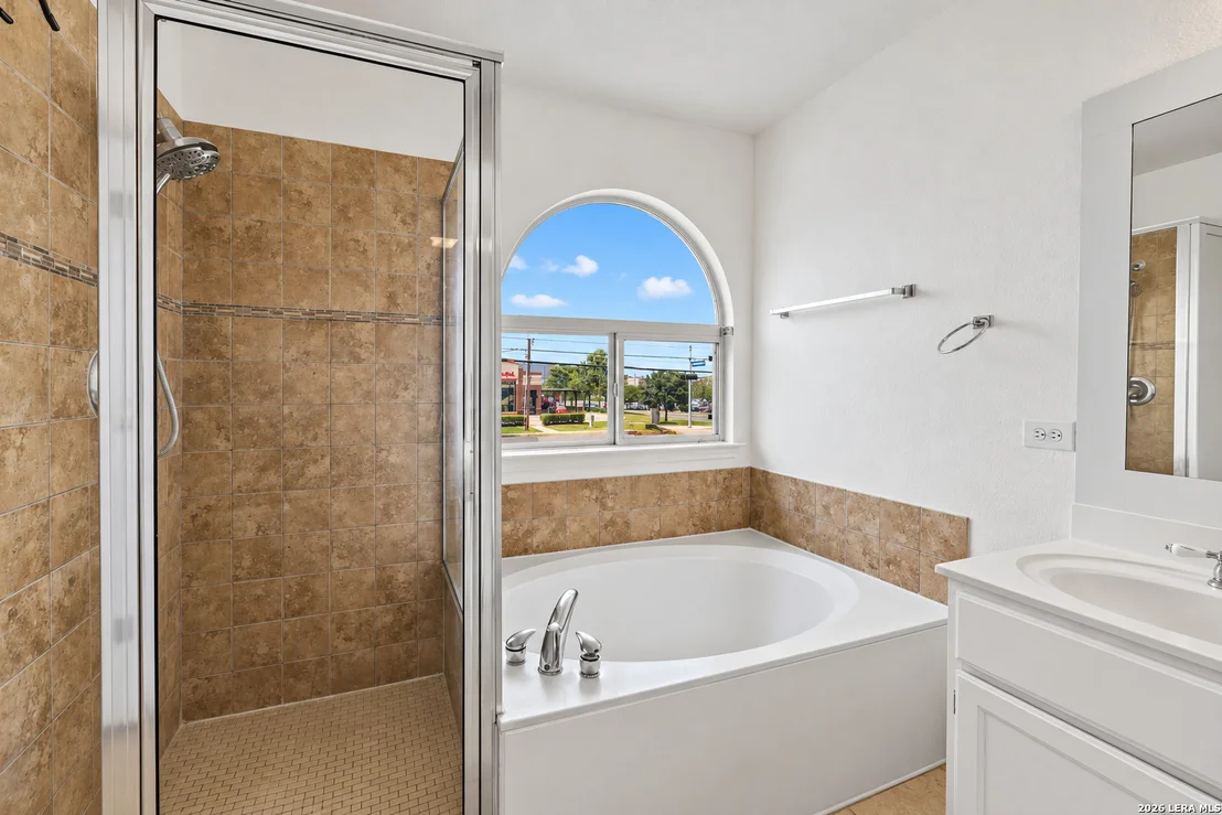Photo of 10710 Diamond Rock