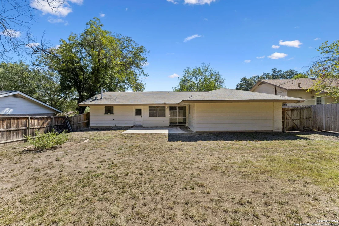 Photo of 3619 Mapleton