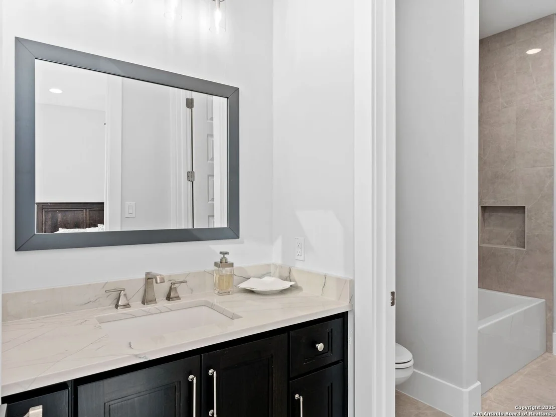 Photo of 207 River Bend