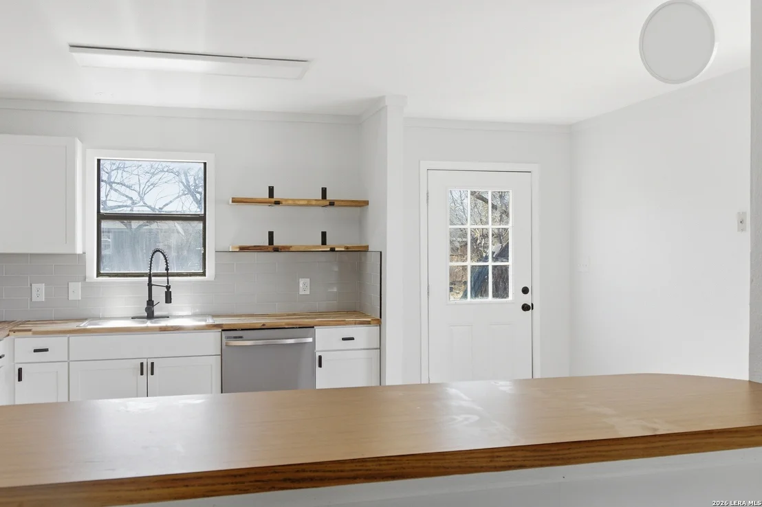 Photo of 910 Cypress