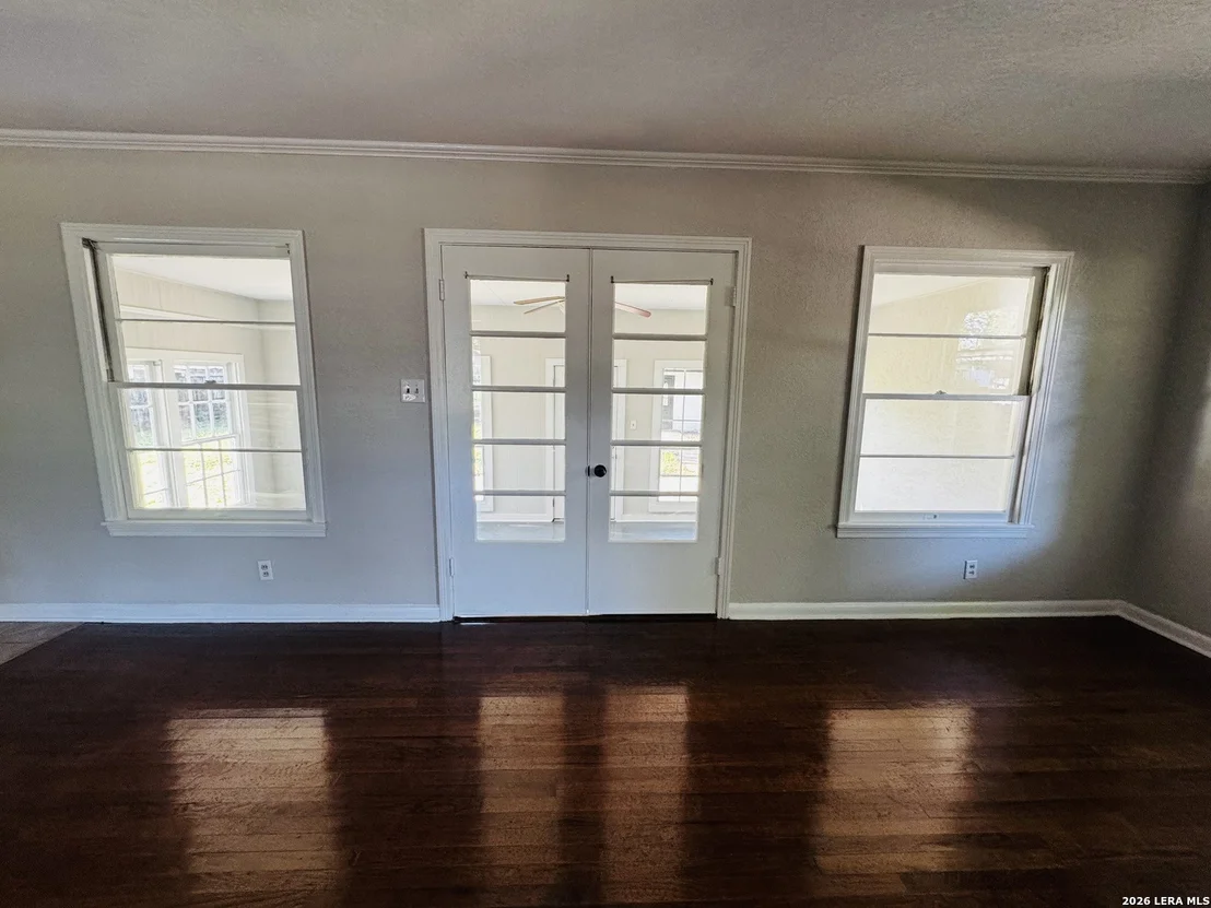 Photo of 841 Laurel St