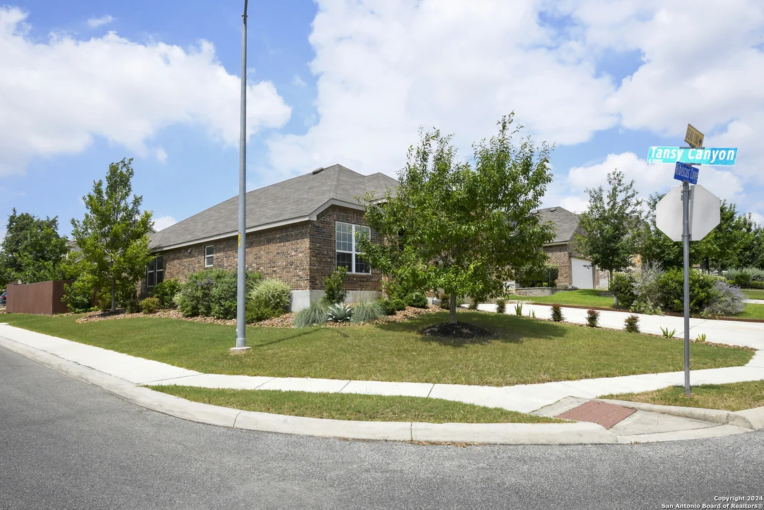 Photo of 10604 HIBISCUS COVE
