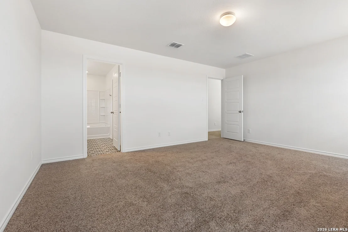 Photo of 13010 JEOPARDY AVENUE