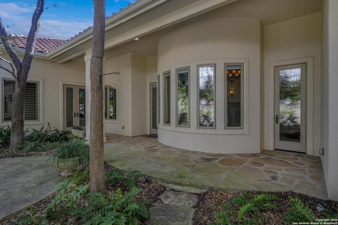 Photo of 31 QUEENS HILL